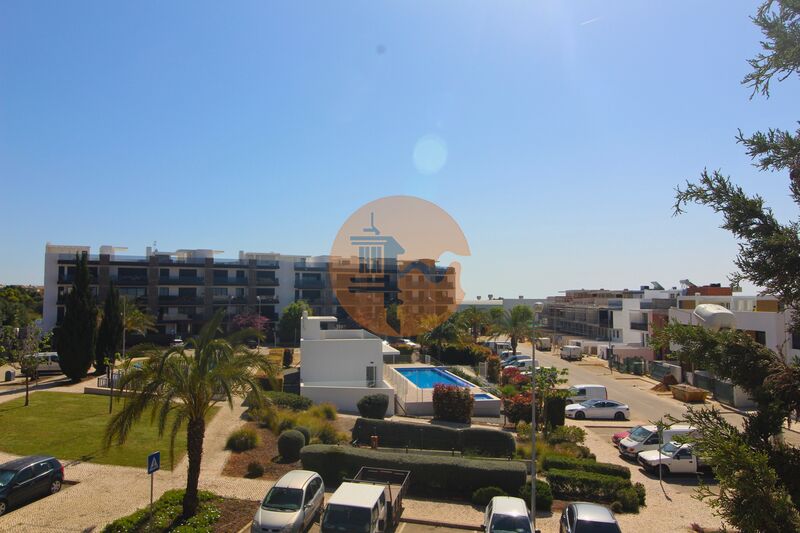 Apartment 3 bedrooms Modern Vale de Caranguejo Tavira - kitchen, balconies, air conditioning, solar panels, sea view, balcony