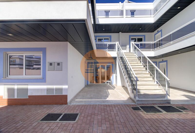 Apartamento novo T1 Vila Nova de Cacela Vila Real de Santo António - painéis solares, piscina, zonas verdes, garagem, ar condicionado, parqueamento, condomínio privado, cozinha equipada