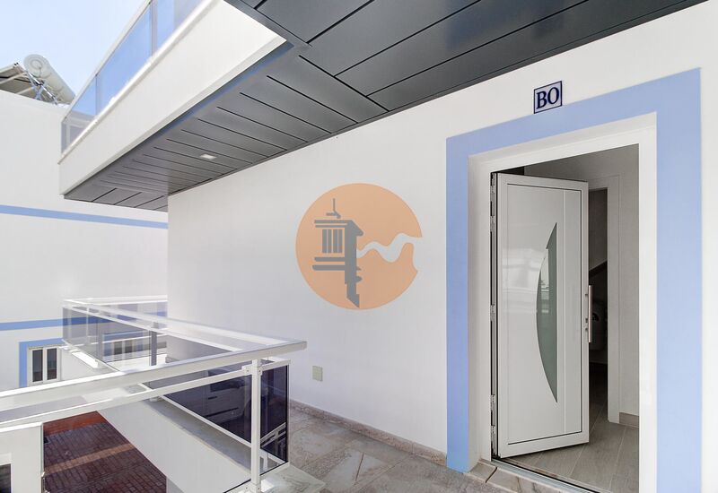 Apartamento T1 Duplex Vila Nova de Cacela Vila Real de Santo António - ar condicionado, zonas verdes, bbq, condomínio privado, painéis solares, garagem, terraço, piscina