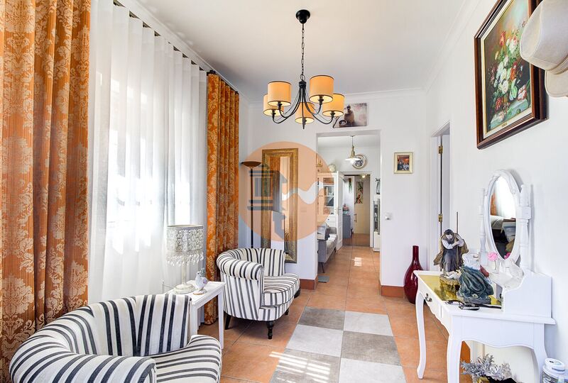 Casa V2 Renovada Vila Real de Santo António - parqueamento, marquise, bbq, terraço