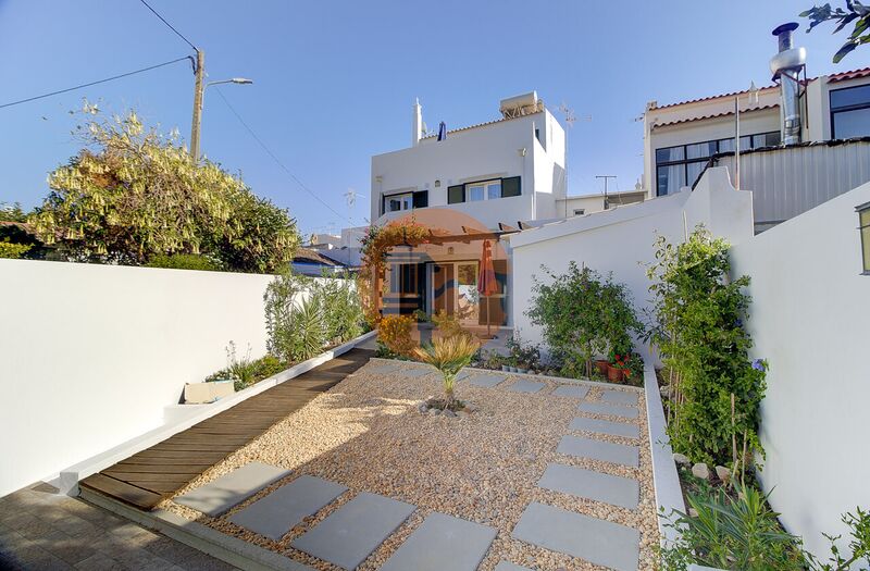 House 2 bedrooms Tavira - balconies, garden, balcony, air conditioning, attic, terrace, equipped kitchen, terraces, excellent location, solar panels