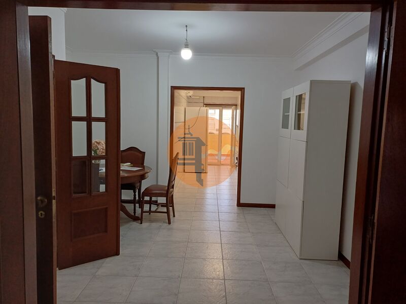 Apartamento T2 Remodelado no centro Vila Real de Santo António - mobilado, ar condicionado, varandas