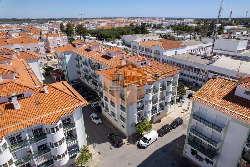 Apartment T3 spacious Vila Real de Santo António - store room, balcony, balconies