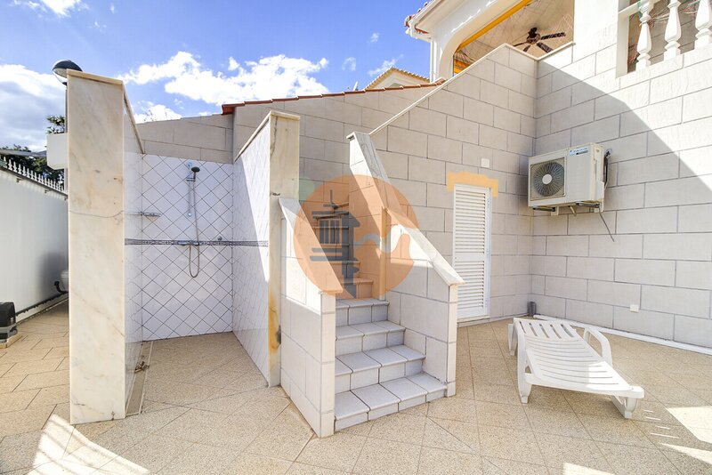 -215859947_IDf689c801-0000-0500-0000-0000197100ba.jpg
