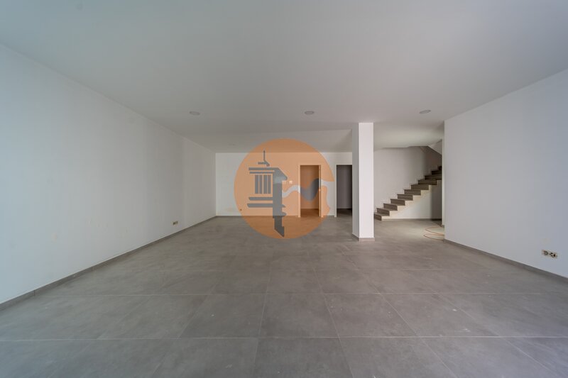 Casa nueva en construcción V3+1 Montenegro Faro - balcón, excelente ubicación, aire acondicionado, piscina, terraza, panel solar, barbacoa