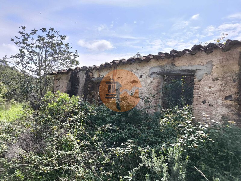 Casa para recuperar Santa Catarina da Fonte do Bispo Tavira
