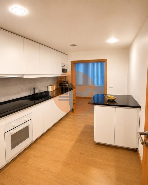 Apartamento T2 Remodelado en el centro Vila Real de Santo António - mucha luz natural, aire acondicionado
