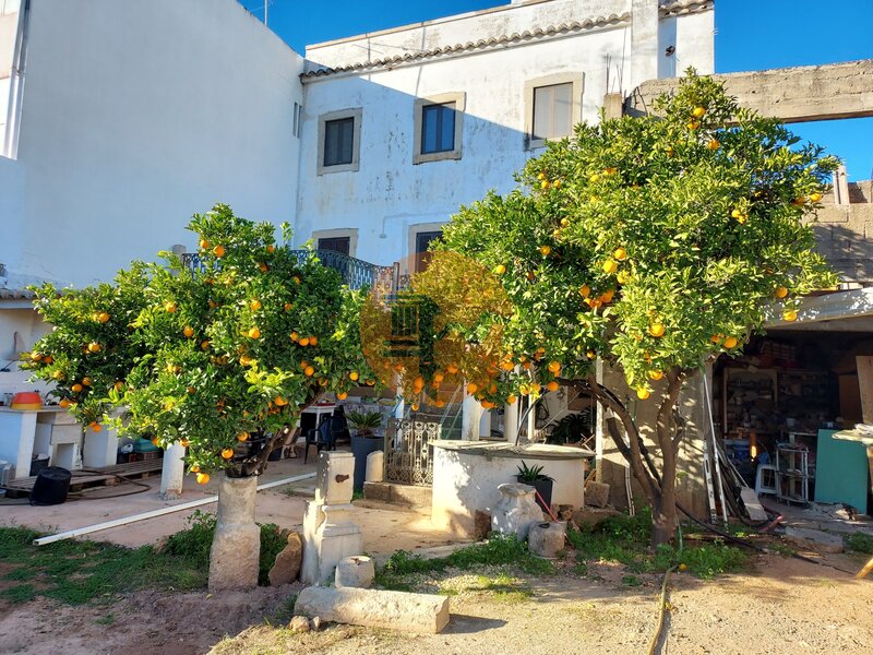 Moradia Antiga no centro V4 Moncarapacho Olhão - quintal, piscina, jardim