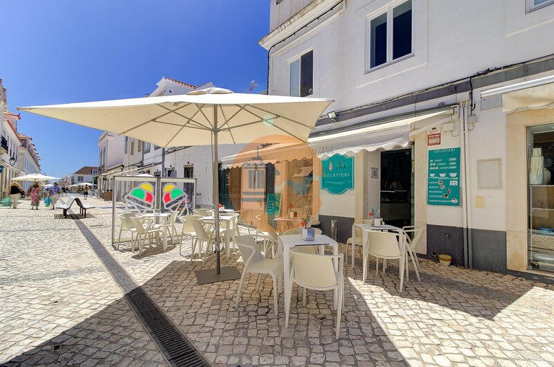 Shop au centre Vila Real de Santo António - équipé, cuisine