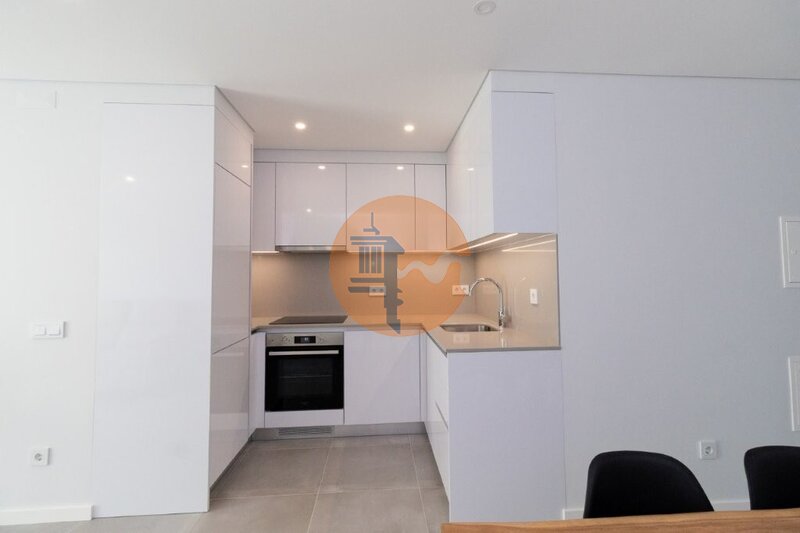 Appartement T2 Moderne au centre Monte Gordo Vila Real de Santo António - climatisation, meublé, isolation thermique, balcon