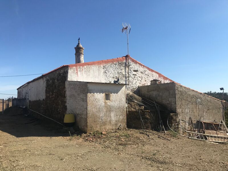 House 6 bedrooms Typical Santana da Serra Ourique - fireplace