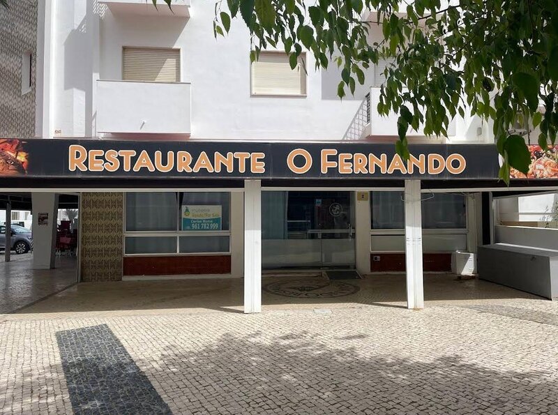 Restaurant Equipped center Armação de Pêra Silves - , great location, esplanade