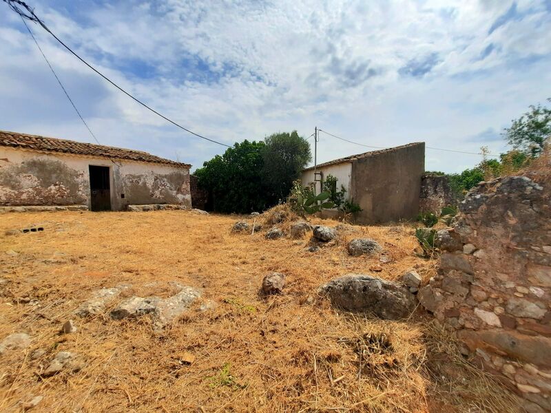 Moradia V8 Térrea no centro Pico Alto São Bartolomeu de Messines Silves - terraço, piscina