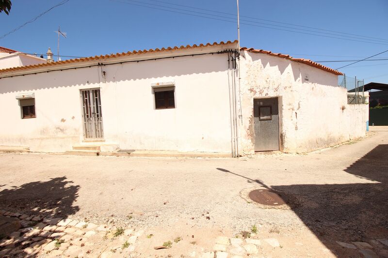 House Single storey in the center V2 São Bartolomeu de Messines Silves - quiet area, terrace, backyard