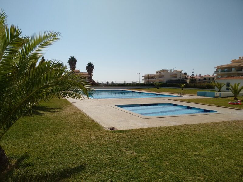 Apartment T1 Alporchinhos Porches Lagoa (Algarve) - swimming pool, kitchen, balcony, balconies
