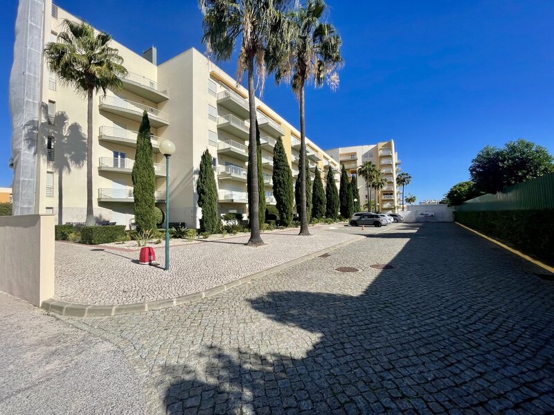 Apartment 3 bedrooms Vilamoura Quarteira Loulé - store room, garage, garden, condominium, balcony, swimming pool