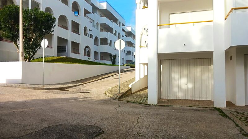 Garagem com 18m2 Alporchinhos Porches Lagoa (Algarve)