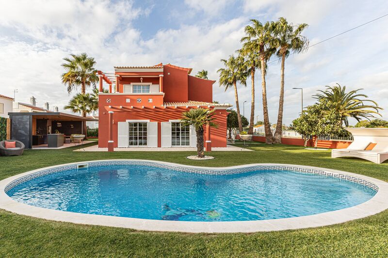 House 4 bedrooms Luxury Porches Lagoa (Algarve) - air conditioning, garage, garden, balcony, balconies, swimming pool
