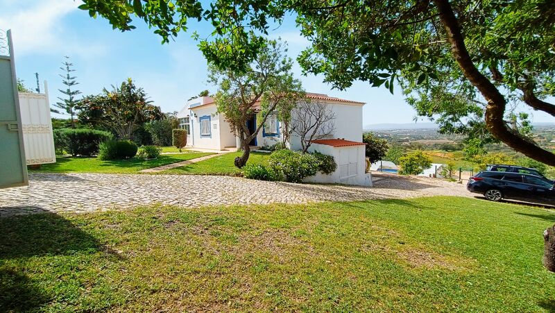 House Isolated V4 Albufeira - garden, garage, marquee, fireplace, central heating, automatic gate, swimming pool, store room, double glazing