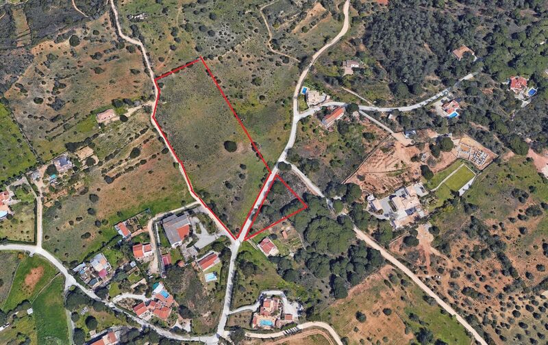 Land with 20680sqm Porches Lagoa (Algarve)