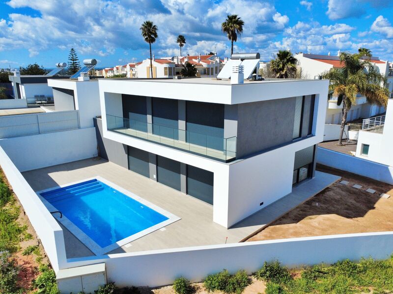 Moradia V4 de luxo Lagoa (Algarve) - jardim, garagem, varanda, piscina