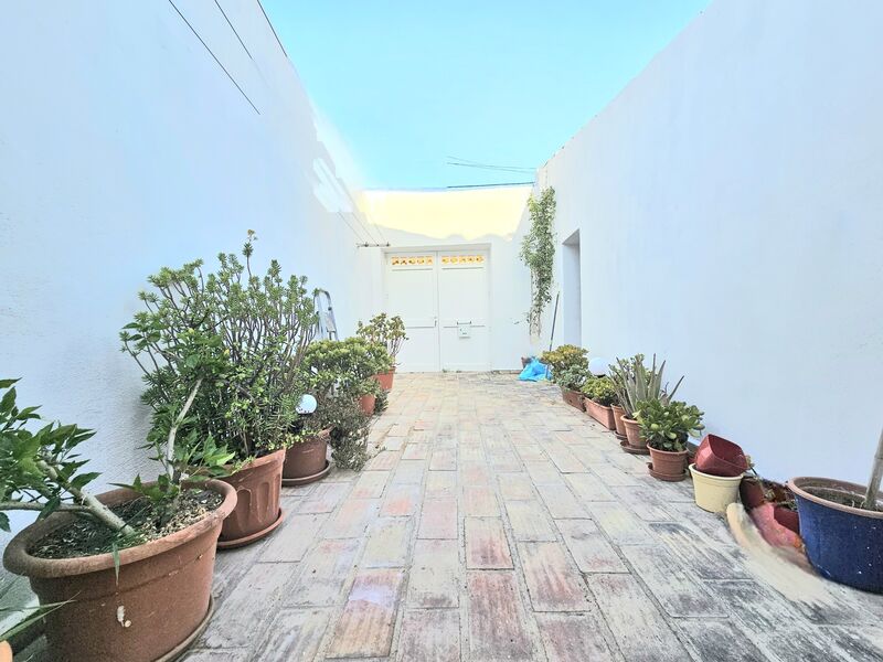 House 2 bedrooms Single storey Silves - barbecue, double glazing, backyard, equipped kitchen