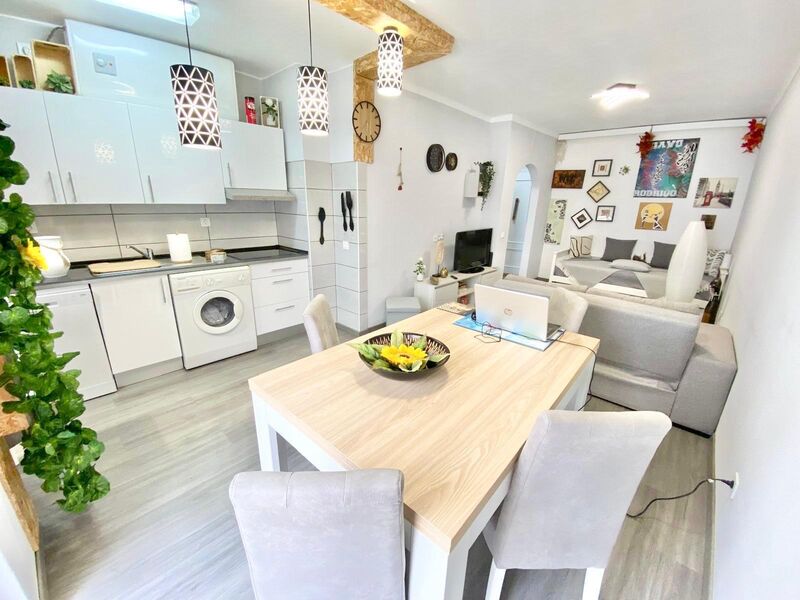 Apartment Renovated 1 bedrooms Armação de Pêra Silves - equipped, balcony, parking lot