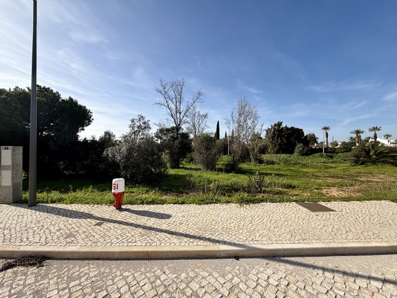 Plot new with 802sqm Vilamoura Quarteira Loulé