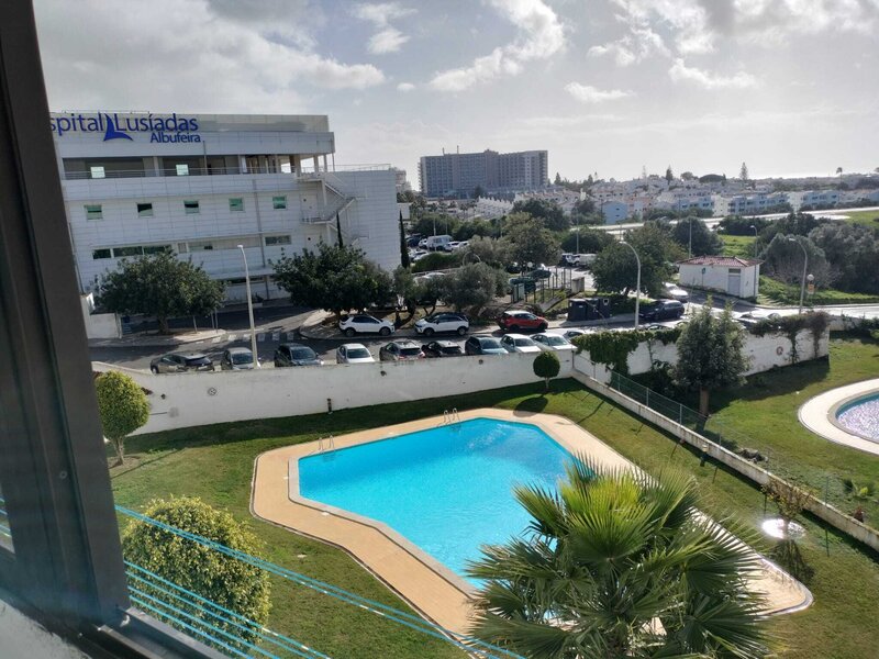 Apartment Refurbished 2 bedrooms Albufeira - great location, parking space, quiet area, garage, swimming pool, balcony