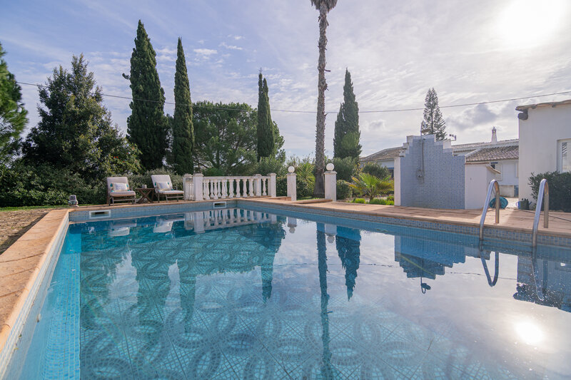 House new 4 bedrooms Silves - equipped kitchen, double glazing, swimming pool, fireplace