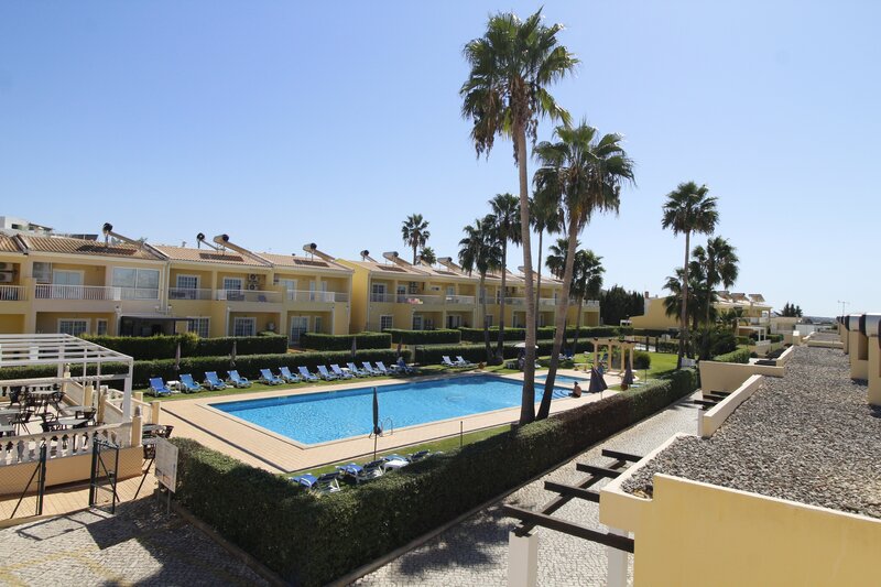 Appartement Moderne T1+1 Pêra Silves - garage, place de parking, balcons, équipé, climatisation, meublé, piscine