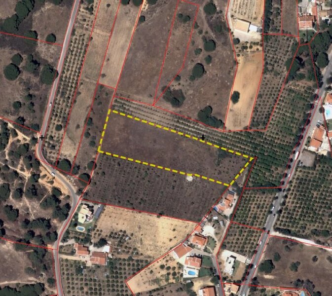 Land Rustic with 8280sqm Albufeira - easy access, water