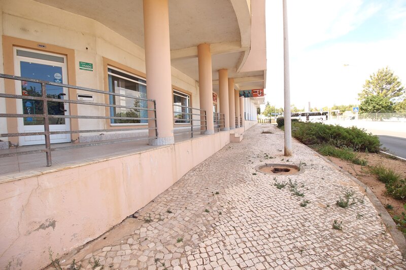 Shop in excellent condition Armação de Pêra Silves - garage, storefront