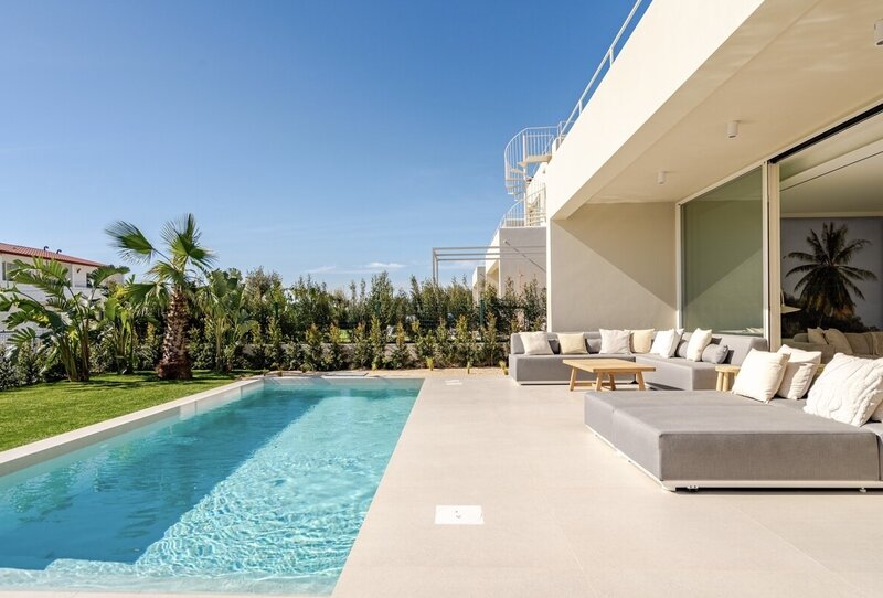 Moradia nova V4 Santa Bárbara de Nexe Faro - piscina, lareira, ar condicionado, terraço