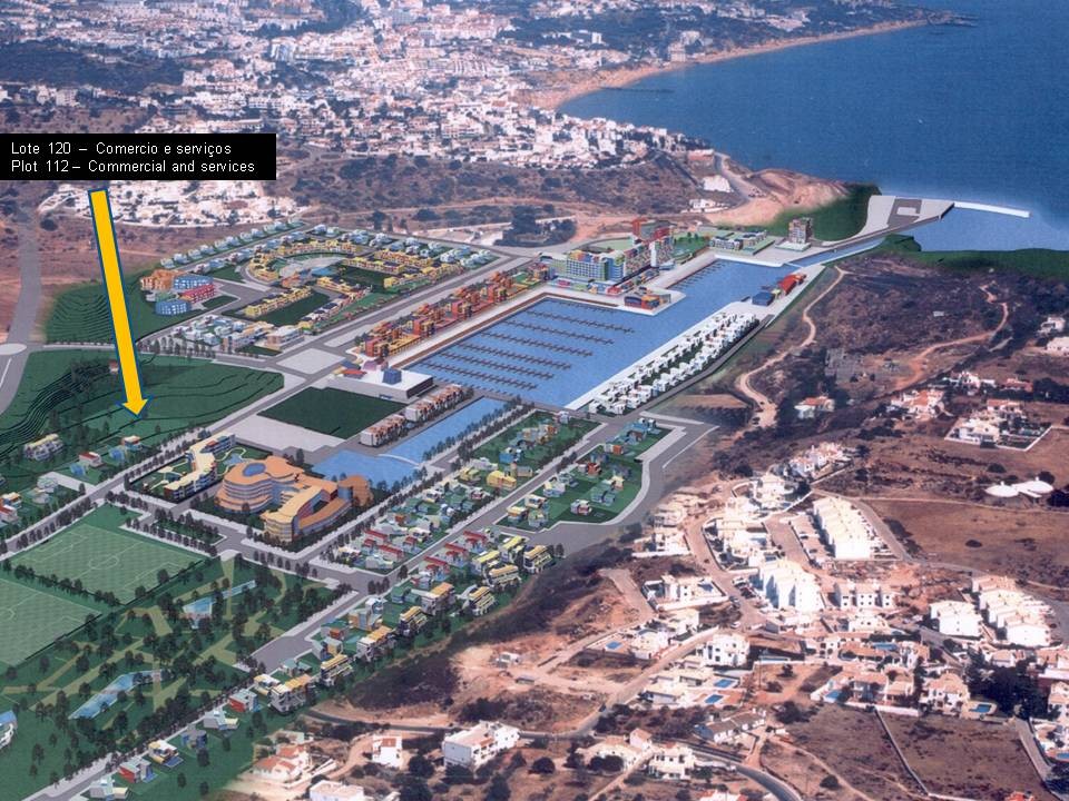 Terreno com 4 134 m² à venda em Albufeira, Algarve 