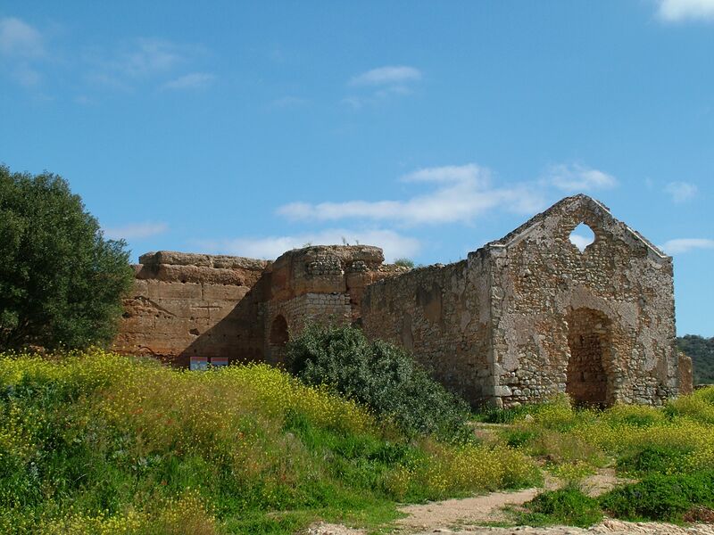 Lote de Terreno com 1 400 m²  em Albufeira