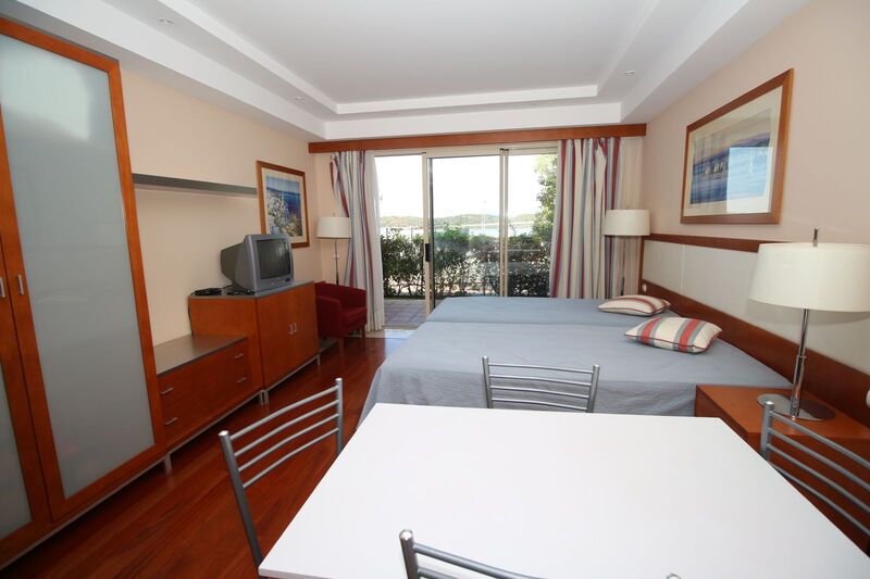 1 bedroom Apartment with swimming pool in Lagoa