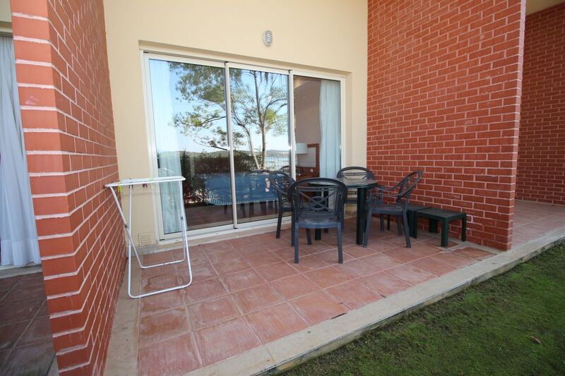 1 bedroom Apartment with swimming pool in Lagoa