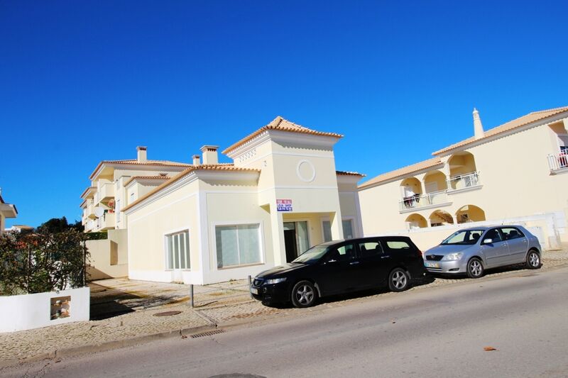  Commercial area in Albufeira