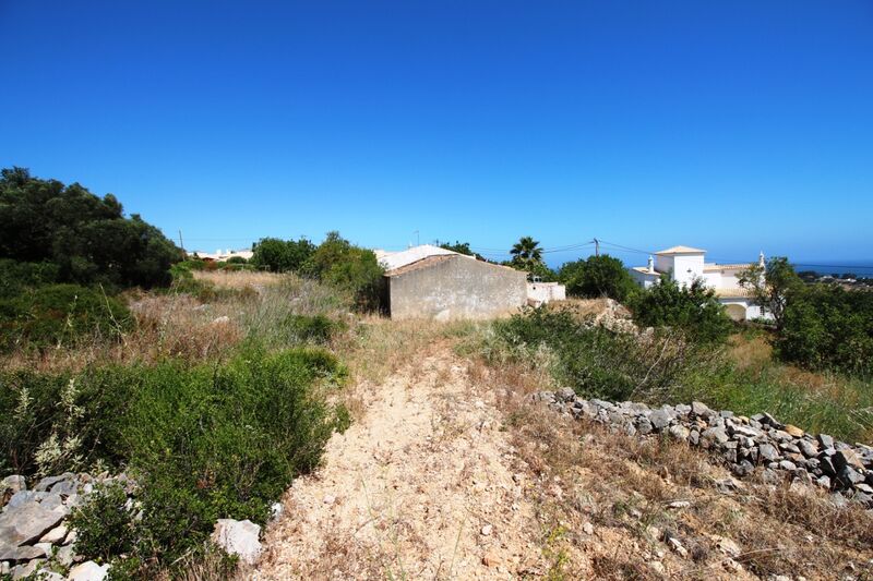9 540 m²  Land plot with swimming pool in Albufeira