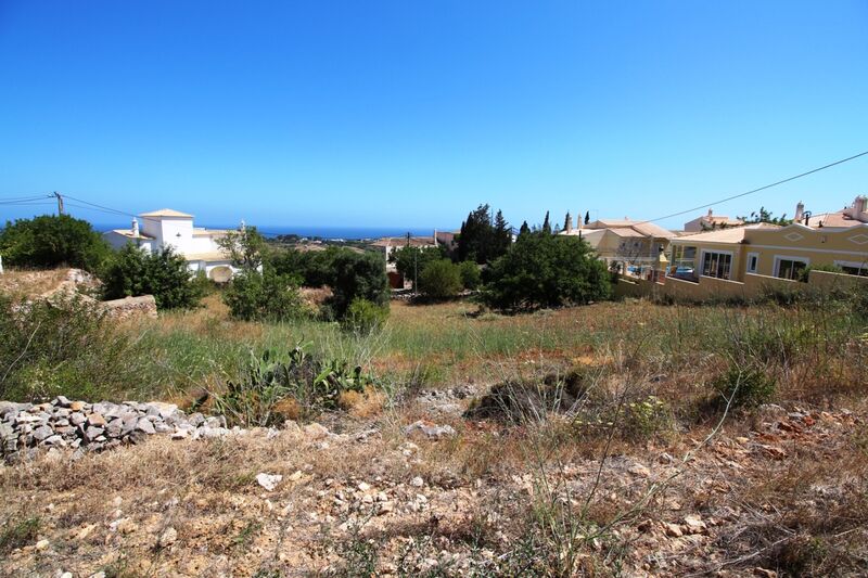 9 540 m²  Land plot with swimming pool in Albufeira