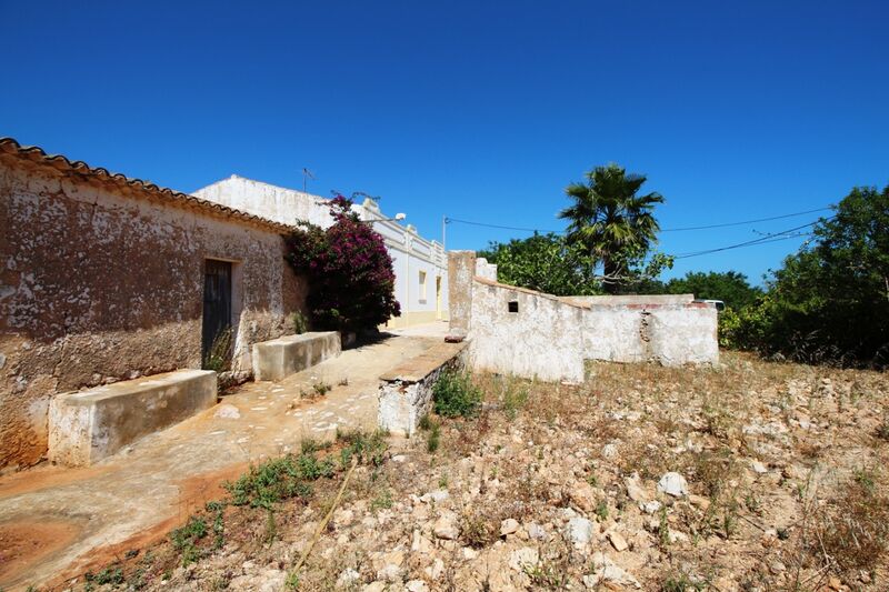 9 540 m²  Land plot with swimming pool in Albufeira