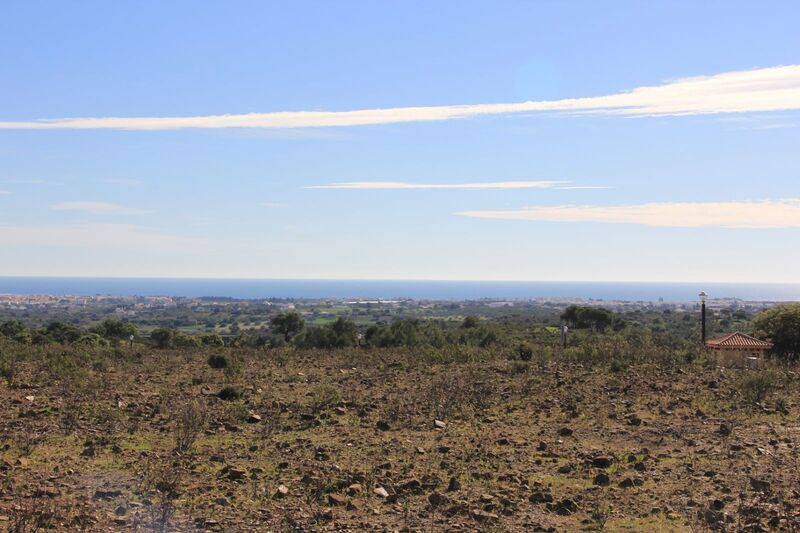 Lote de Terreno com 2 834 m²  em Vila Real de Santo António