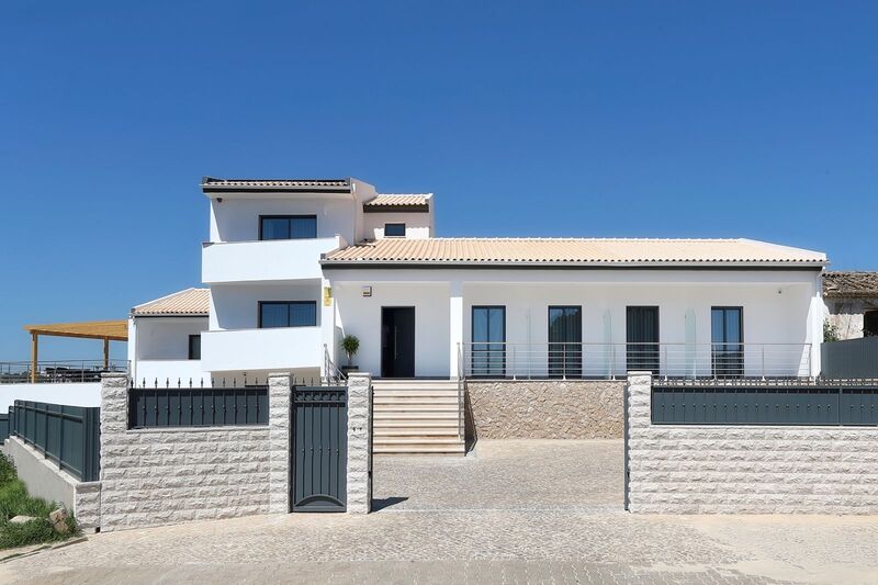 10 bedroom House in Albufeira