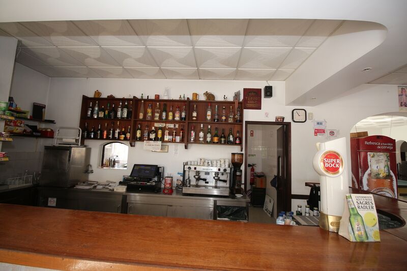 2 bedroom Commercial area in Albufeira