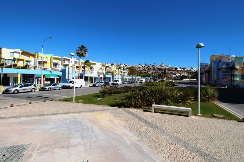  Commercial area in Albufeira