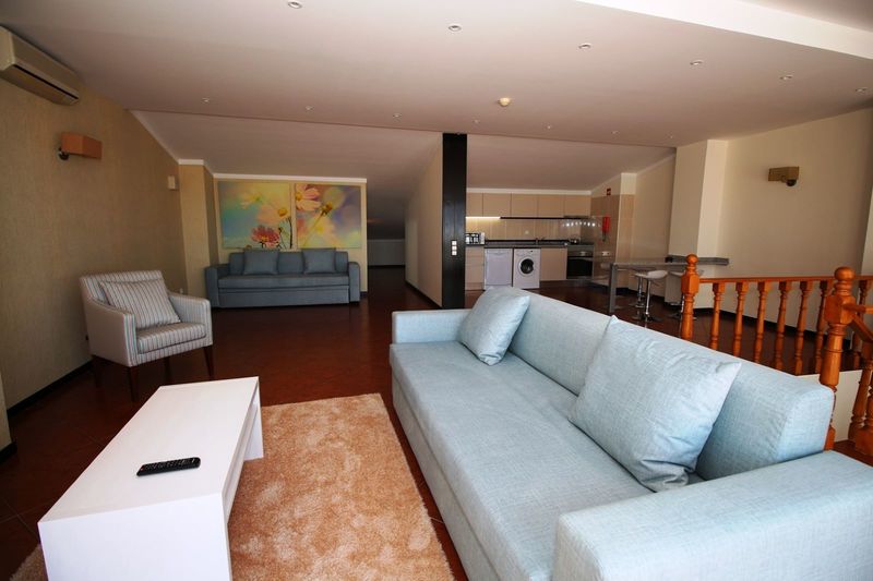 Apartamento com 2 quartos e piscina em Albufeira