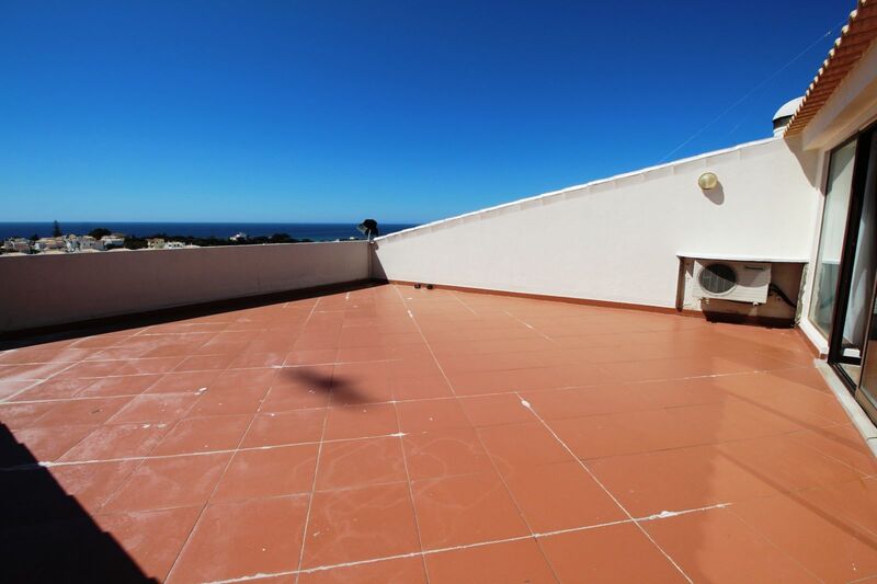 Apartamento com 2 quartos e piscina em Albufeira