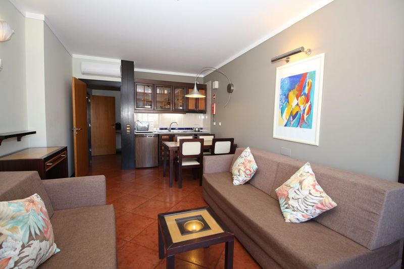 Apartamento com 2 quartos e piscina em Albufeira