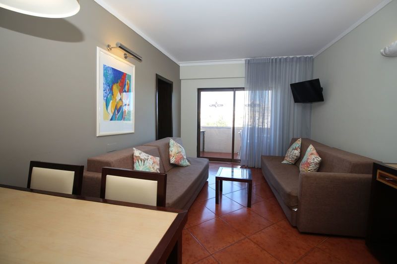 Apartamento com 2 quartos e piscina em Albufeira